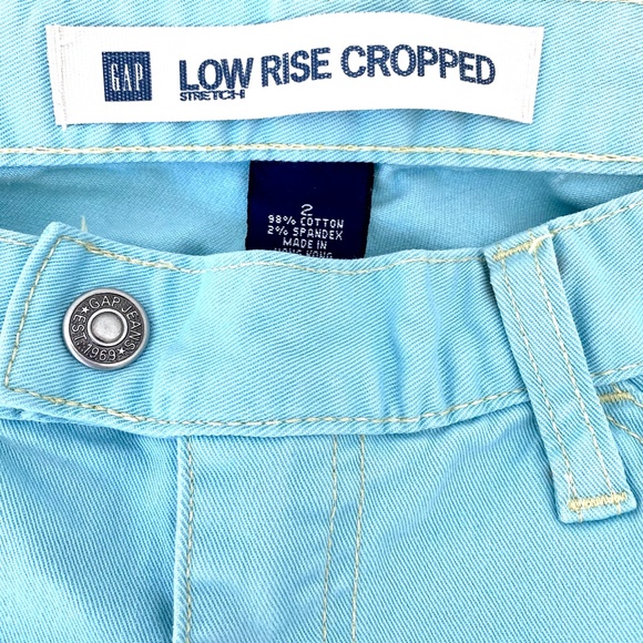 Gap Low Rise Cropped Stretch Jeans - Size 2 - Picture 3 of 3